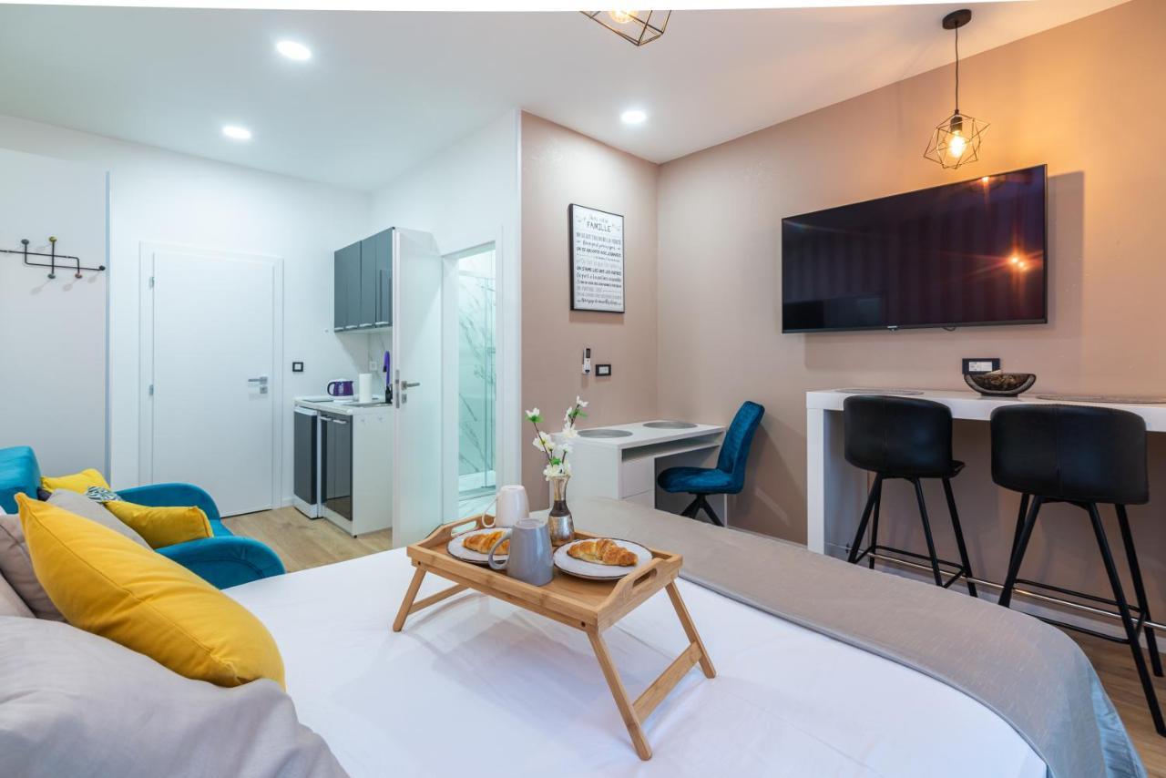 Apartments & Rooms Six Рийека Екстериор снимка