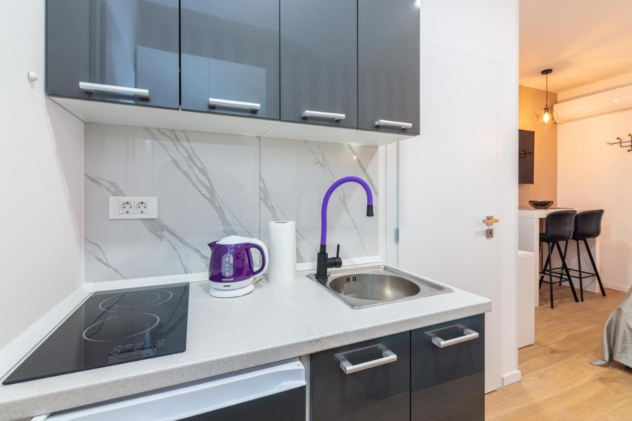 Apartments & Rooms Six Рийека Екстериор снимка